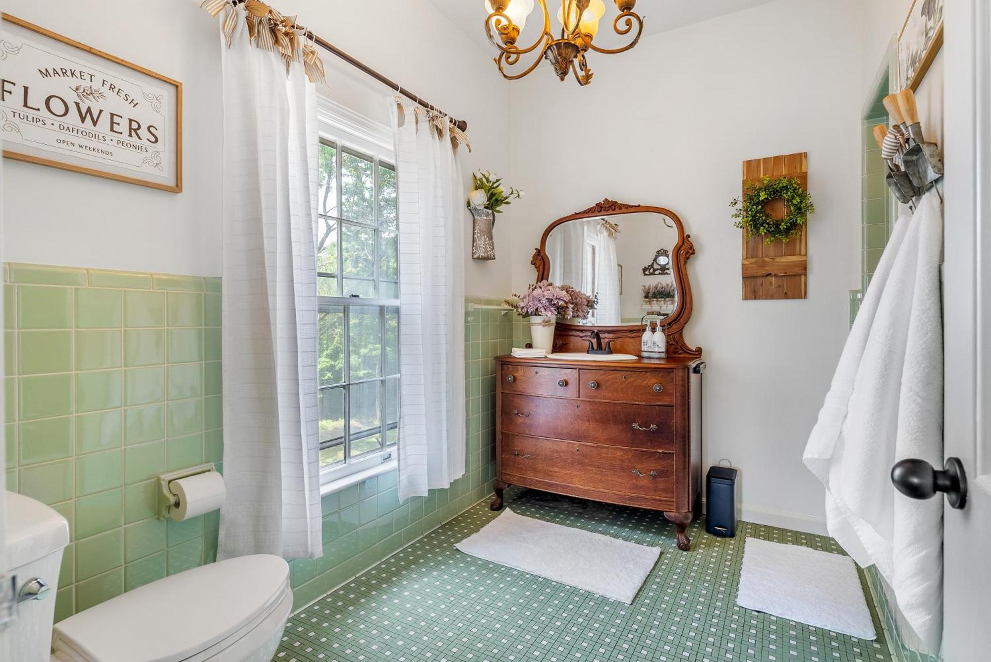 Beland Mansion-Blooming Garden Suite! Fort Smith Eksteriør billede